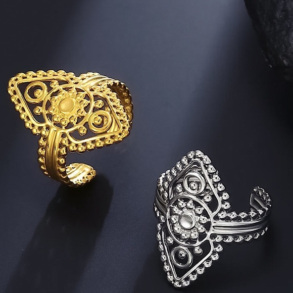 ⚜️𝟯𝟬%𝗢𝗙𝗙 𝗯𝘂𝗻𝗱𝗹𝗲𝘀 𝟯+⚜️ NEW Filigree Adjustable Stainless Steel Ring - Picture 7 of 10